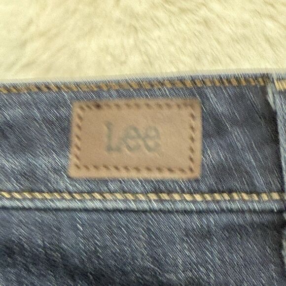 Lee Relaxed Fit Straight Leg Jeans Womens Size 12 Mid Rise Stretch Blue - Picture 4 of 16